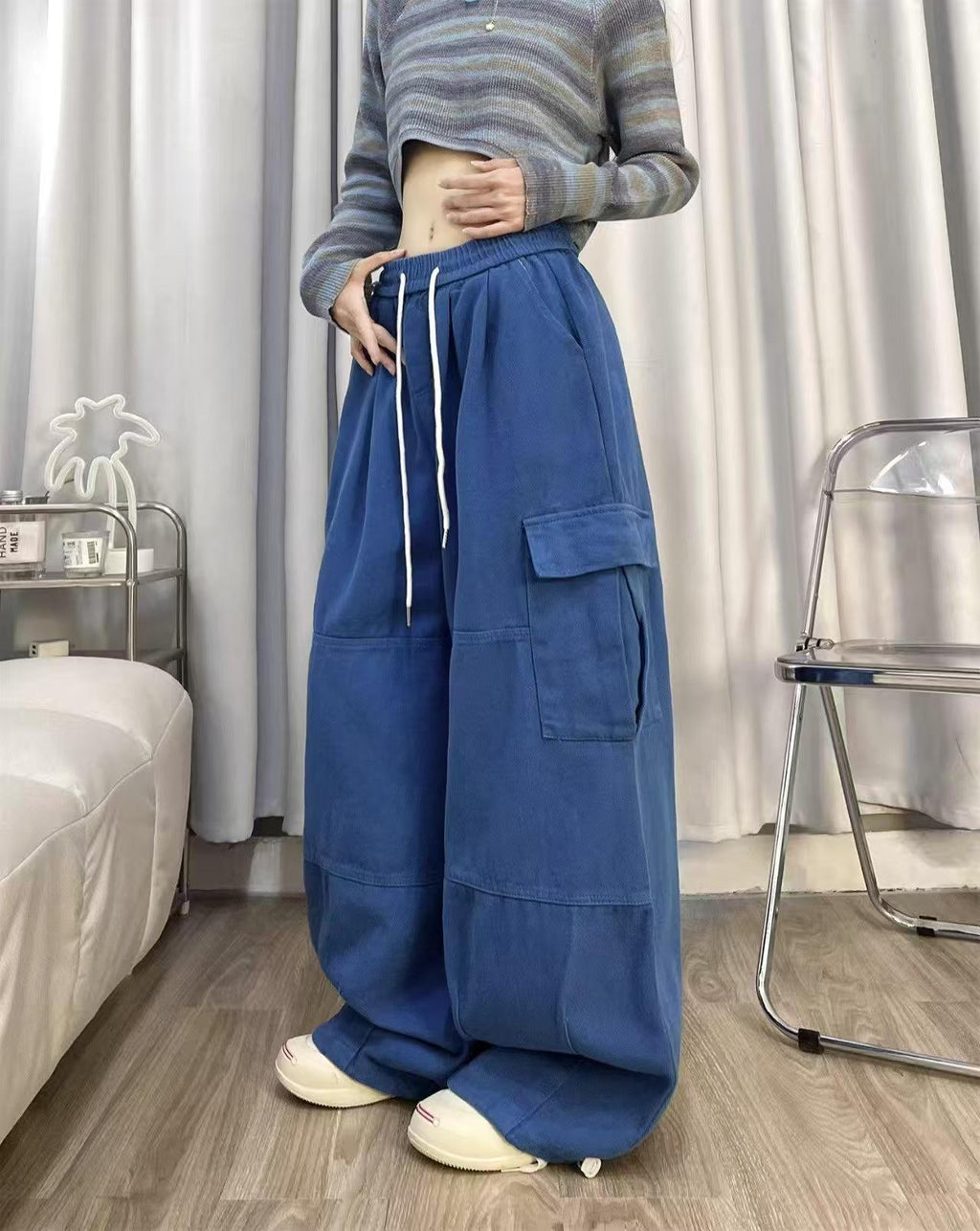 Wide-leg pants