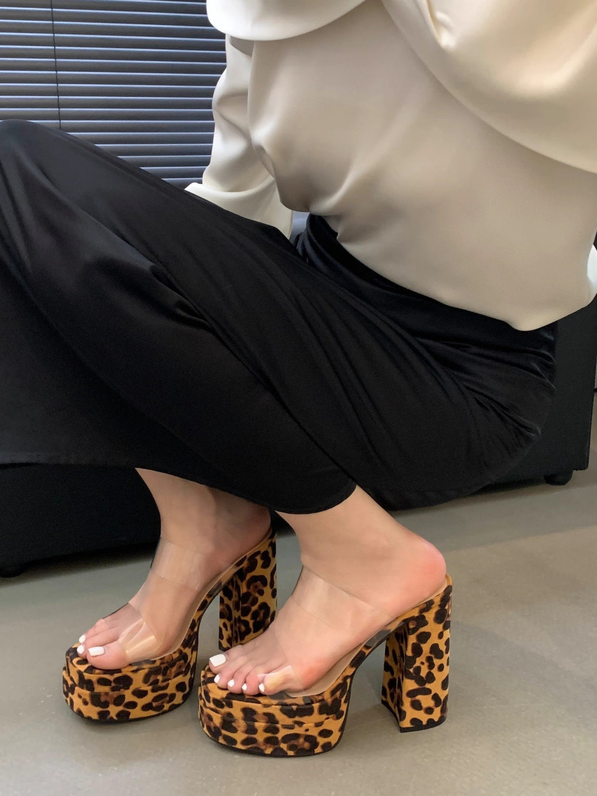 Chunky Heel Fish Mouth Sandals