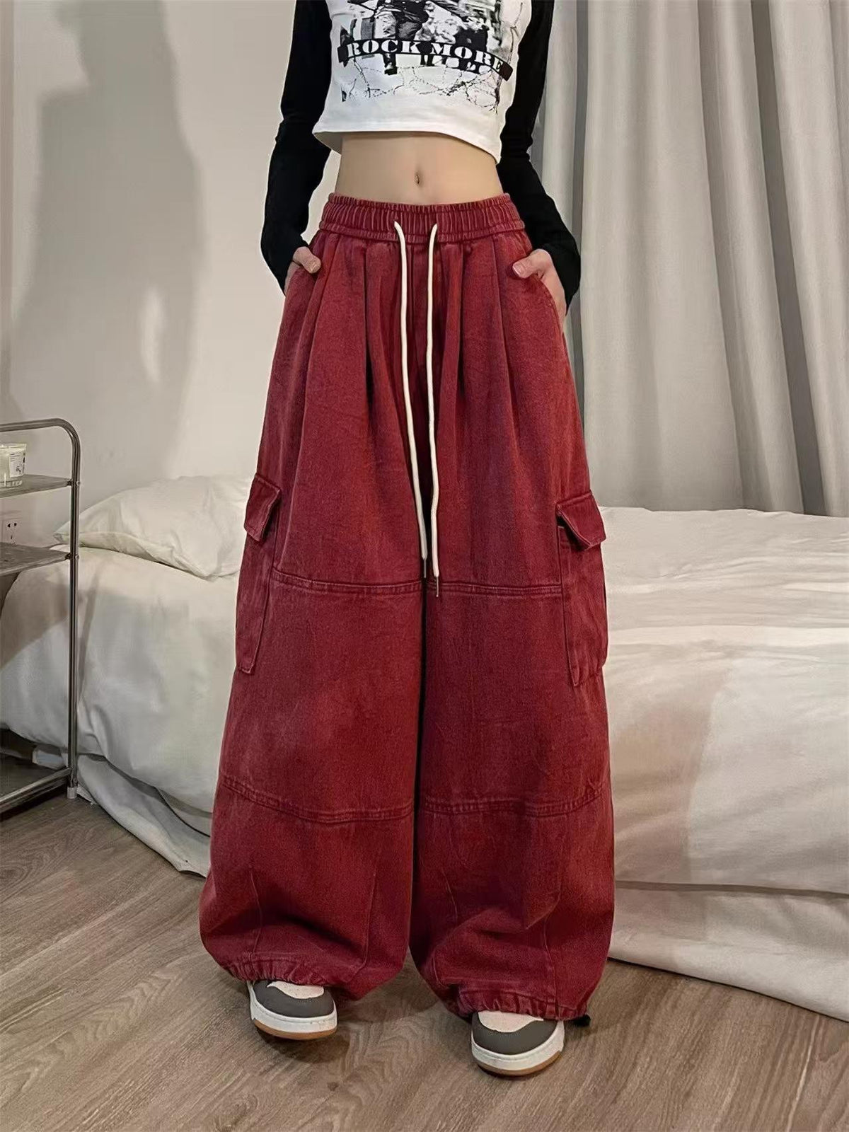 Wide-leg pants