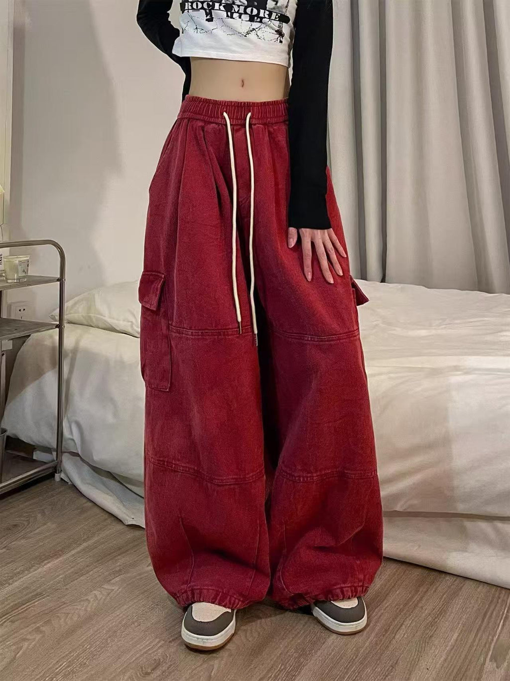 Wide-leg pants
