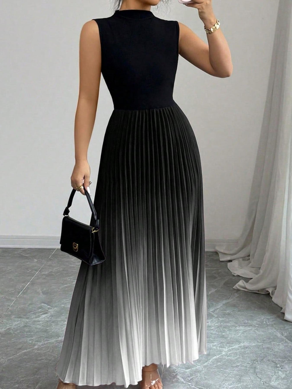Gradient Sleeveless Pleated Dress