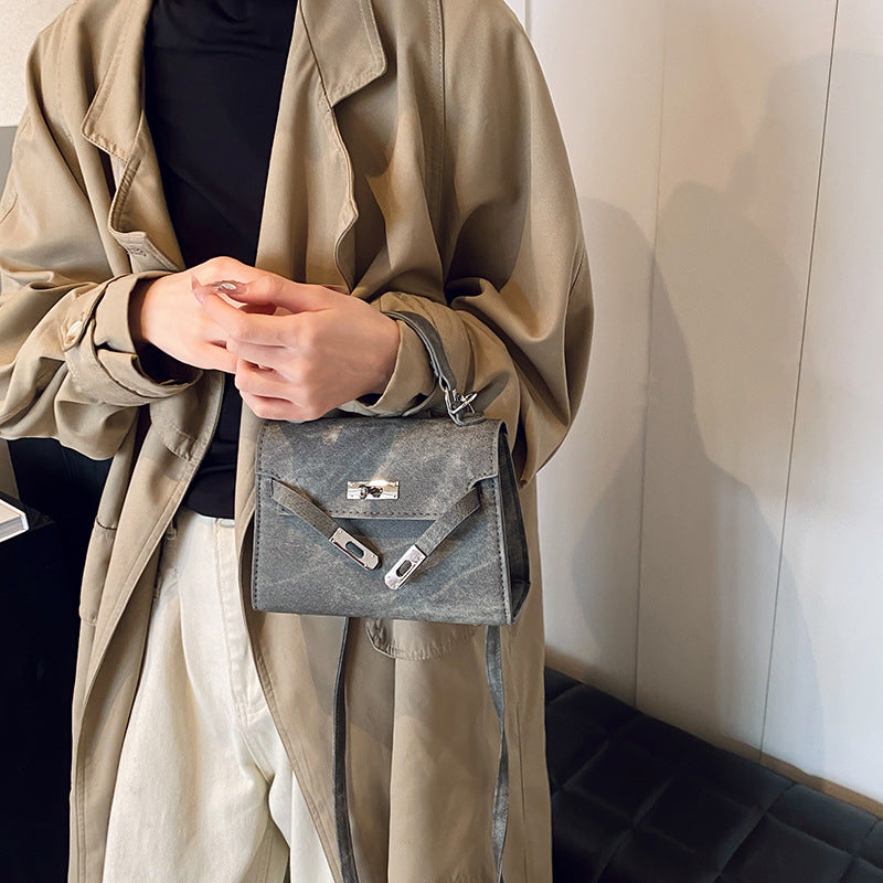Single-shoulder crossbody bag