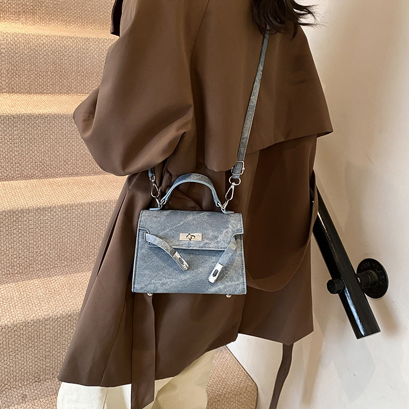 Single-shoulder crossbody bag