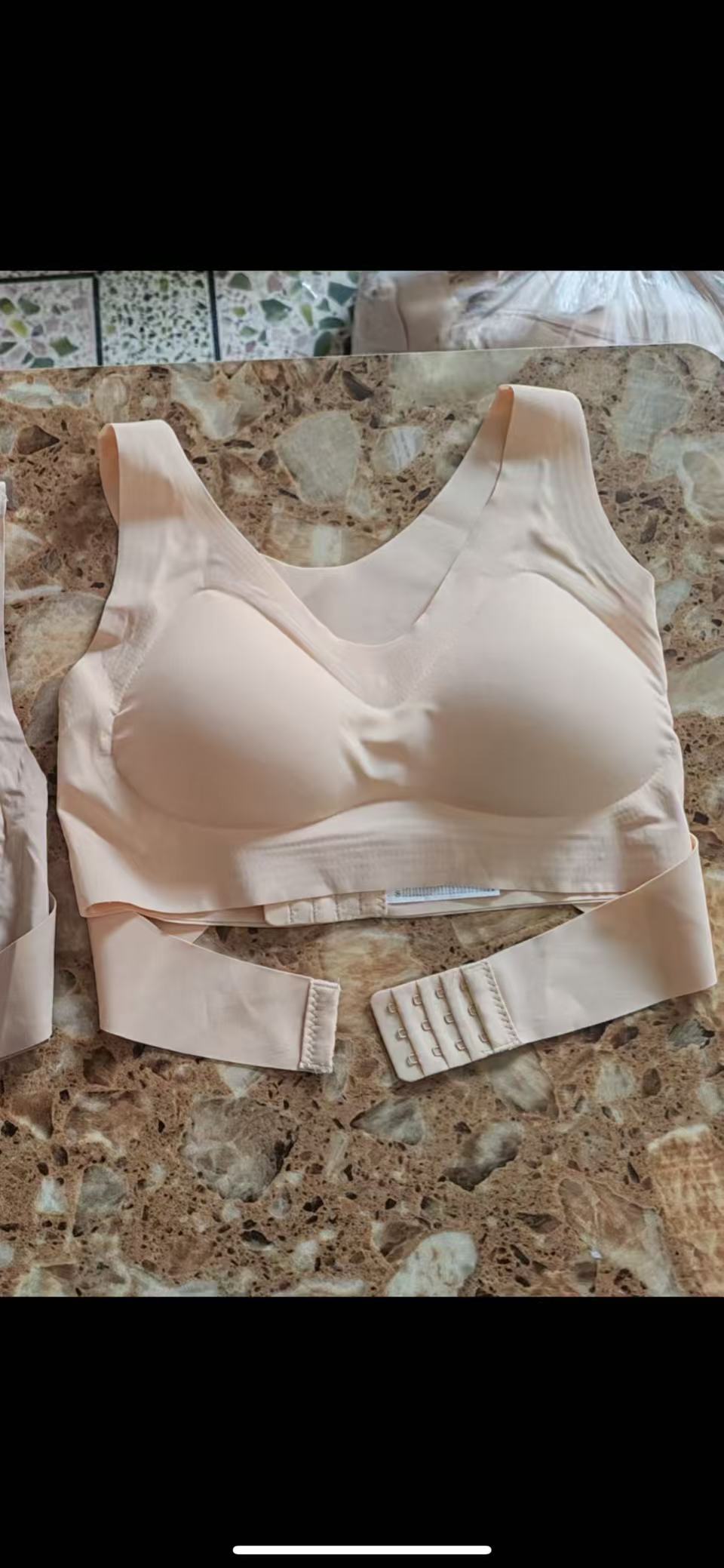 Posture Correcting Seamless Sports Bra